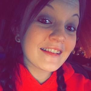 Meet your Posher, Halie